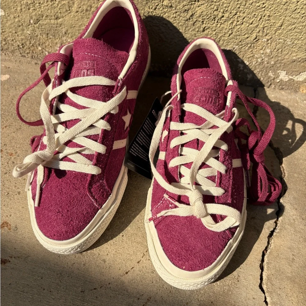 Converse One Star Suede Retro Sneakers - Picture 5 of 16